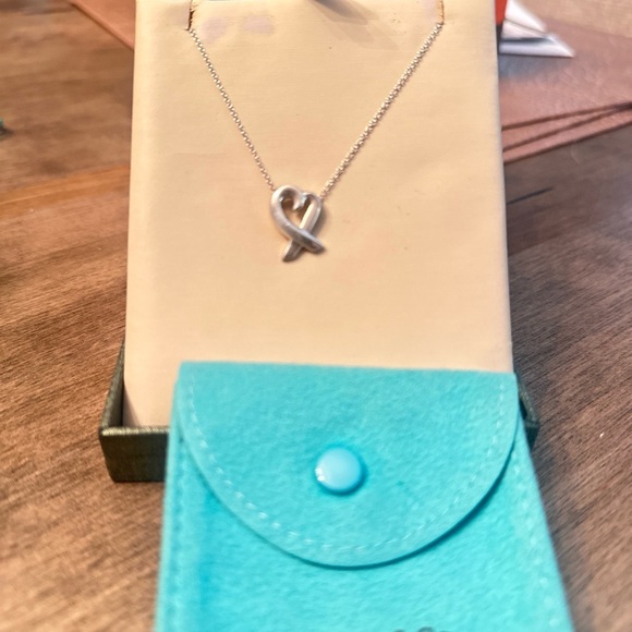 Tiffany & Co Sterling Silver Paloma Picasso Loving Heart Pendant Necklace 16" - Picture 8 of 11